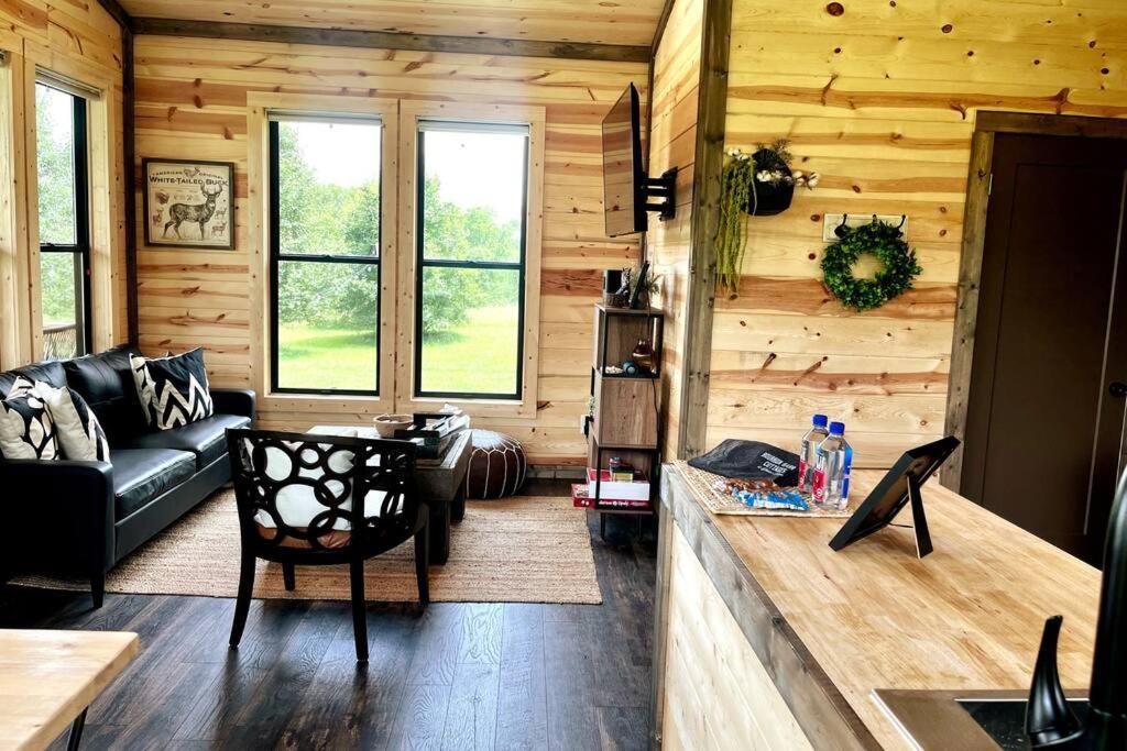 #4 Kentucky Bourbon Trail Bourbon Barrel Cottages 로렌스버그 외부 사진
