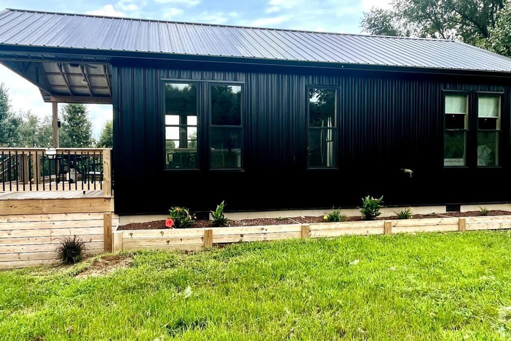 #4 Kentucky Bourbon Trail Bourbon Barrel Cottages 로렌스버그 외부 사진